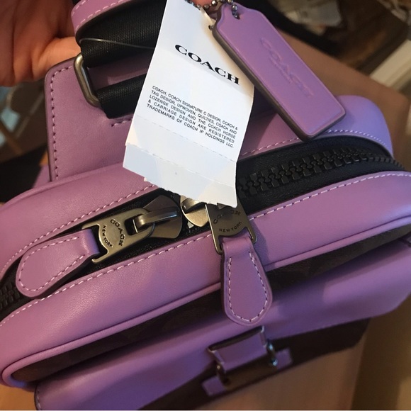🥰 Coach Track Pack In Colorblock Signature Canvas - Picture 9 of 9